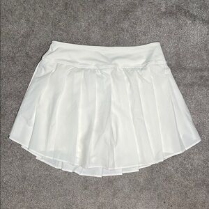 Old Navy White Pleated Tennis Skort Athletic Skater Skirt Size Medium